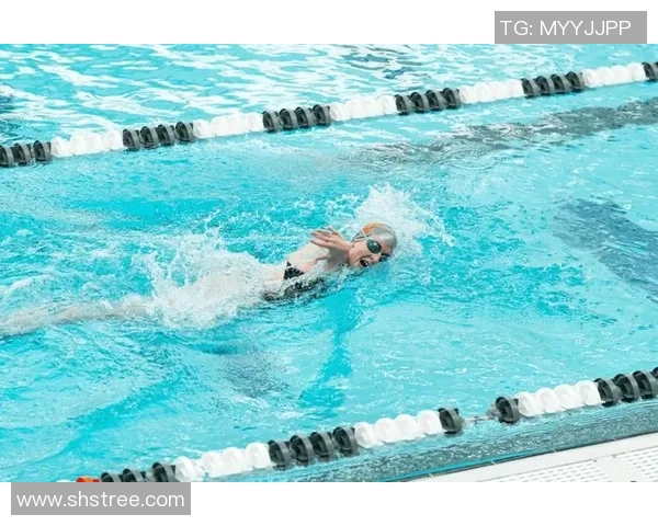 自由泳速度提升策略与训练方法解析探讨